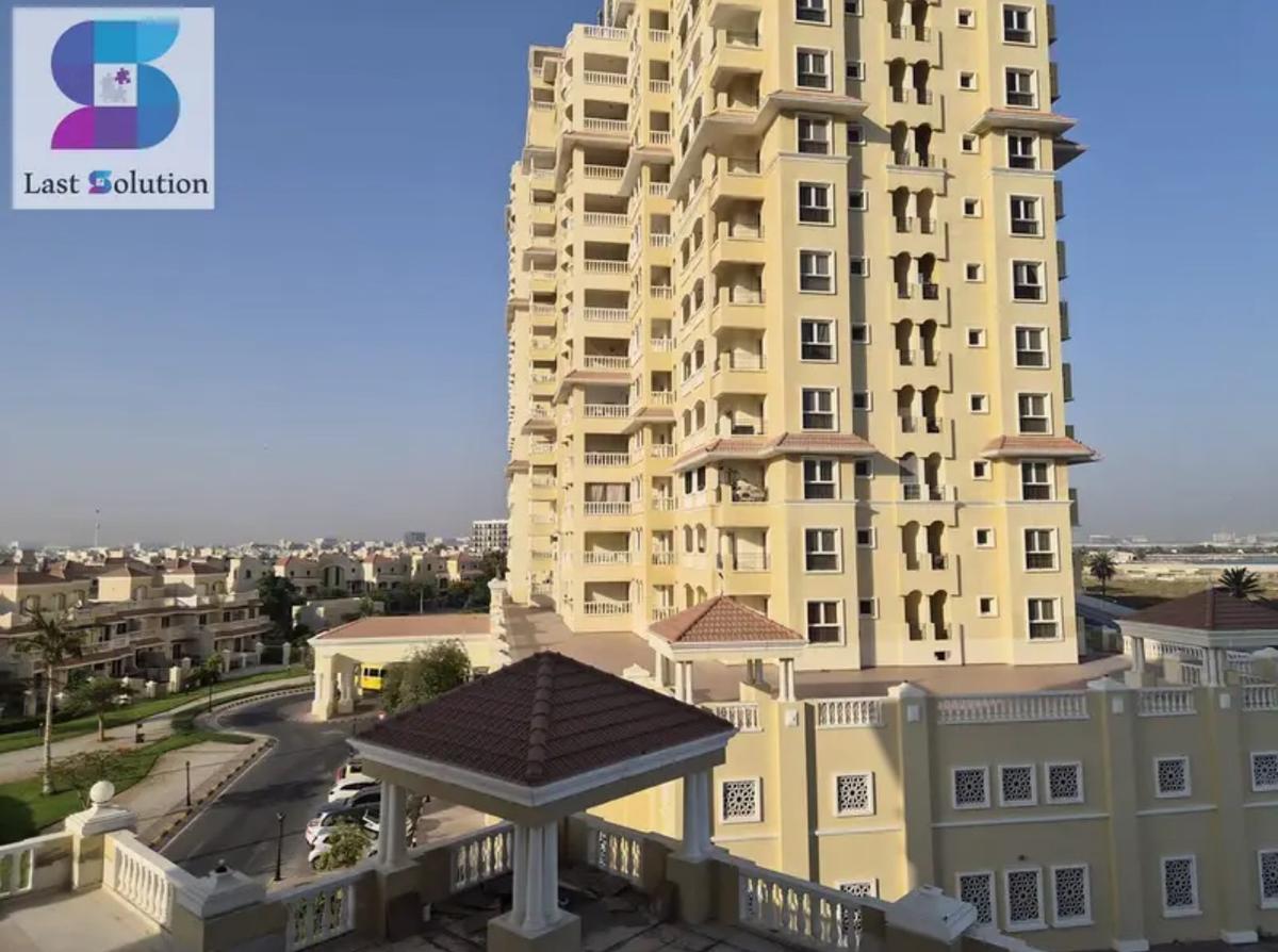 شقة فاخرة للبيع في ميناء العرب